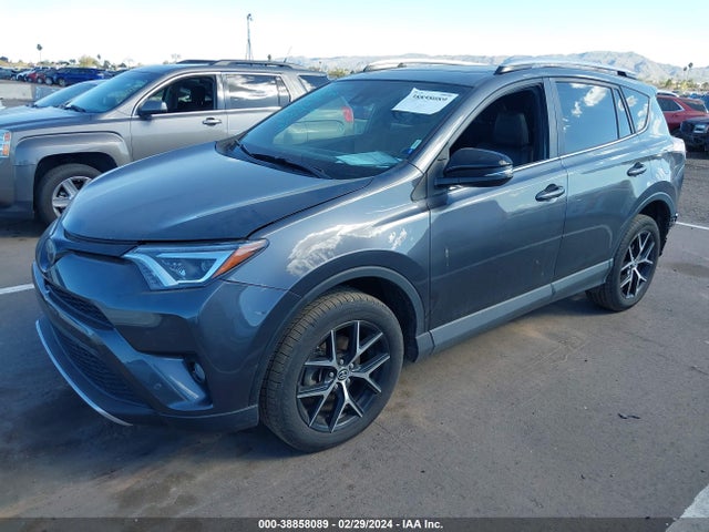 Toyota RAV4 SE 2016 JTMJFREVXGD190873 Image 2