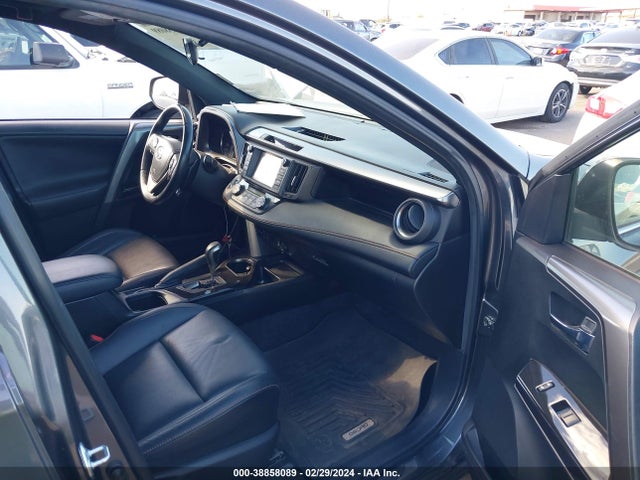 Toyota RAV4 SE 2016 JTMJFREVXGD190873 Image 5
