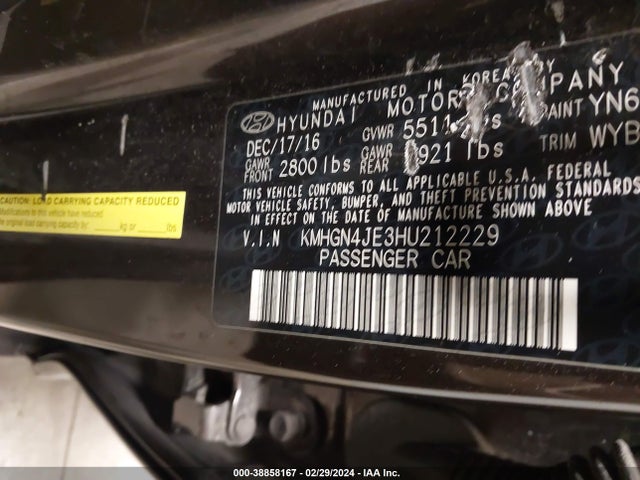 Genesis G80 3.8 2017 KMHGN4JE3HU212229 Image 9