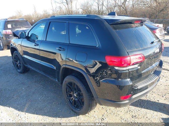 Jeep Grand Cherokee Laredo E 4x4 2018 1C4RJFAGXJC348410 Image 3