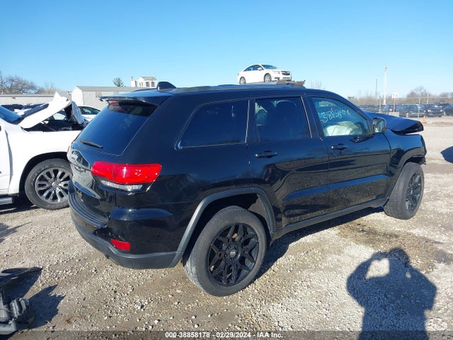 Jeep Grand Cherokee Laredo E 4x4 2018 1C4RJFAGXJC348410 Image 4