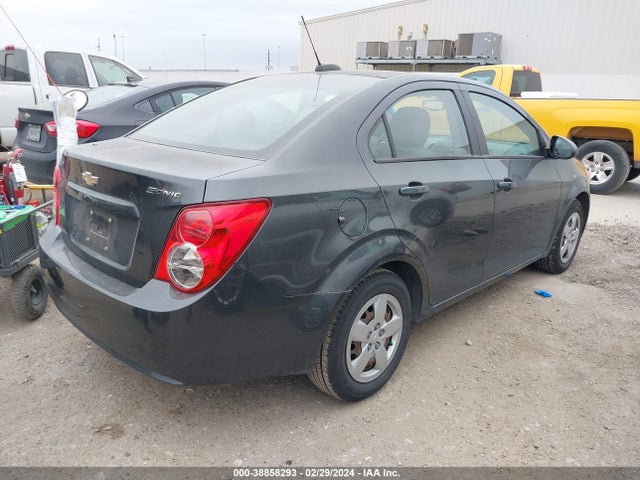 Chevrolet Sonic Ls Auto 2016 1G1JA5SH8G4111523 Image 4