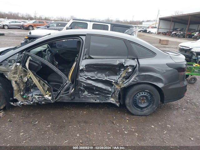 Ford FOCUS S 2017 1FADP3E22HL313138 Image 21