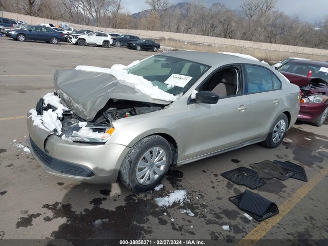 3VW2K7AJ6EM327491 Volkswagen Jetta 2.0l S
