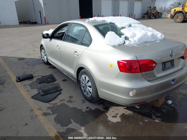 3VW2K7AJ6EM327491 Volkswagen Jetta 2.0l S