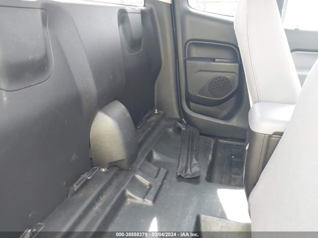Chevrolet Colorado Wt 2018 1GCHSBEA4J1303983 Image 8