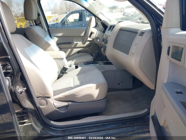 2011 FORD ESCAPE XLT VIN: 1FMCU0D74BKB43853