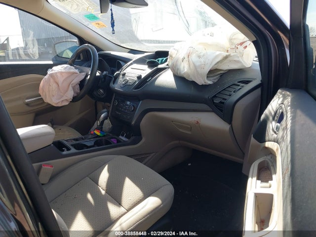 Ford ESCAPE SE 2018 1FMCU9GD3JUA75330 Image 5