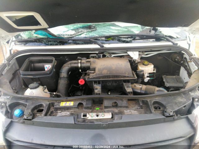 W1W4DBHY2MT053450 Mercedes-Benz Sprinter 2500 Standard Roof I4 Diesel