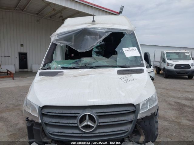W1W4DBHY2MT053450 Mercedes-Benz Sprinter 2500 Standard Roof I4 Diesel