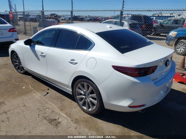 3MZBPAEM2KM101060 Mazda Mazda3 Premium Package