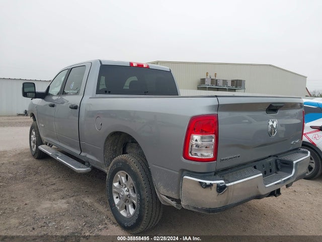 3C6UR5DL5RG157841 RAM 2500 Big Horn  4x4 6'4 Box
