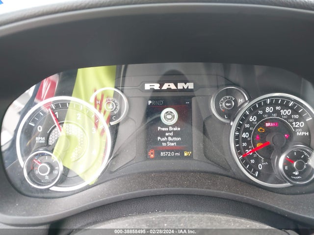 3C6UR5DL5RG157841 RAM 2500 Big Horn  4x4 6'4 Box