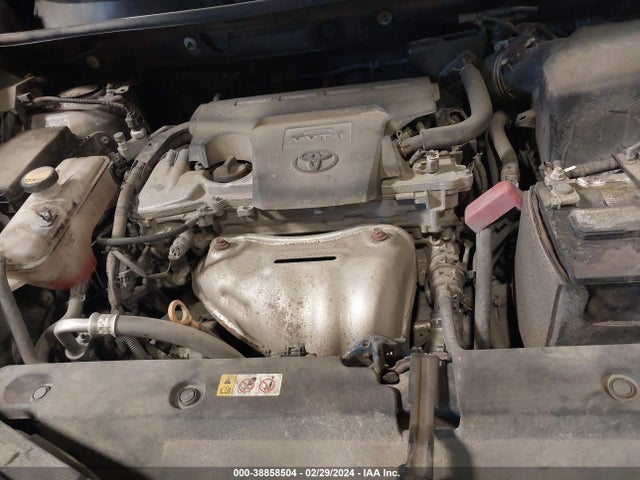 Toyota RAV4 LE 2018 2T3BFREV0JW850143 Image 10
