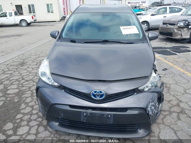 Toyota Prius V Four 2016 JTDZN3EU1GJ051419 Image 12