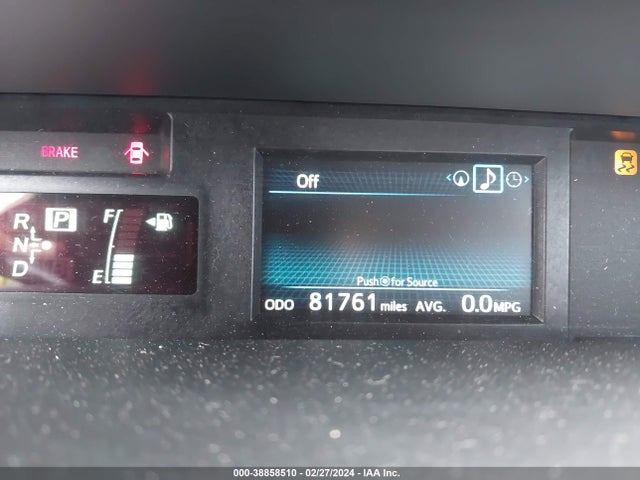 Toyota Prius V Four 2016 JTDZN3EU1GJ051419 Image 15