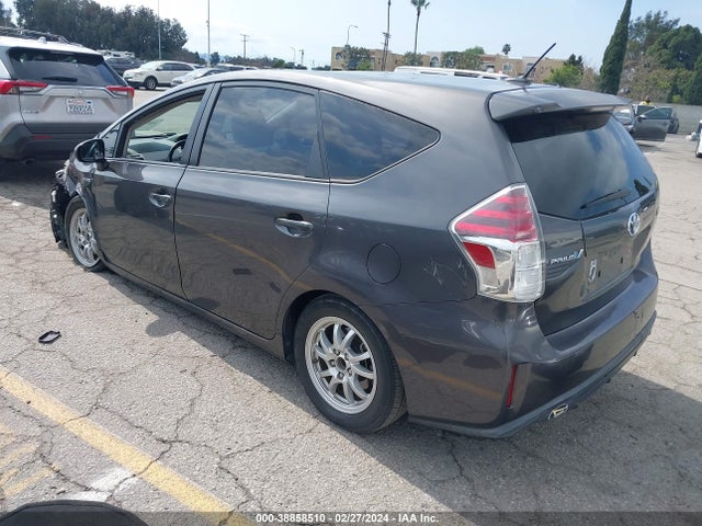 Toyota Prius V Four 2016 JTDZN3EU1GJ051419 Image 3