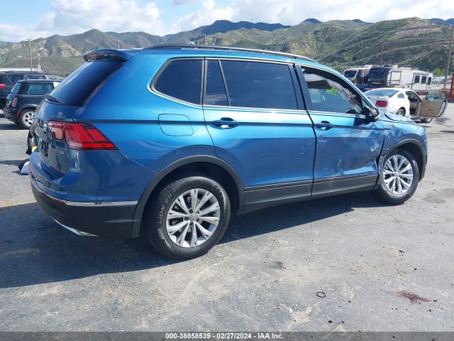 3VV1B7AX8JM057808 Volkswagen Tiguan 2.0t S