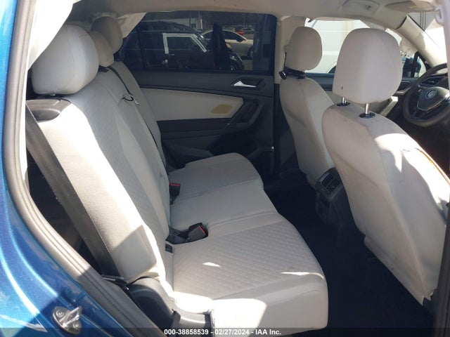 3VV1B7AX8JM057808 Volkswagen Tiguan 2.0t S