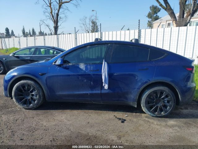 7SAYGDEE7NF411465 Tesla Model Y Long Range Dual Motor All-wheel Drive