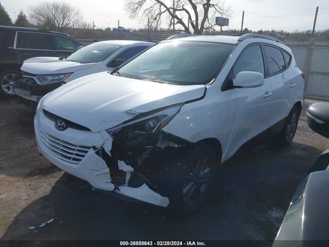 Hyundai TUCSON SE 2014 KM8JU3AG8EU864280 Image 2