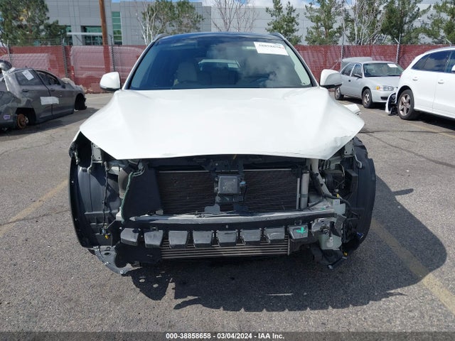 3PCAJ5M14KF110636 Infiniti Qx50 Essential