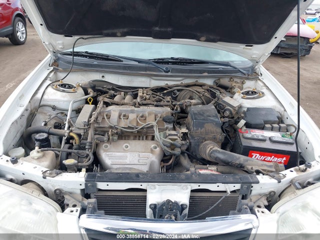 2001 MAZDA 626 ES/LX VIN: 1YVGF22C815228231
