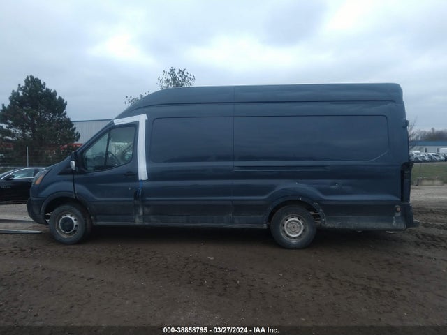 Ford Transit-250 2019 1FTYR3XM9KKA97502 Image 14
