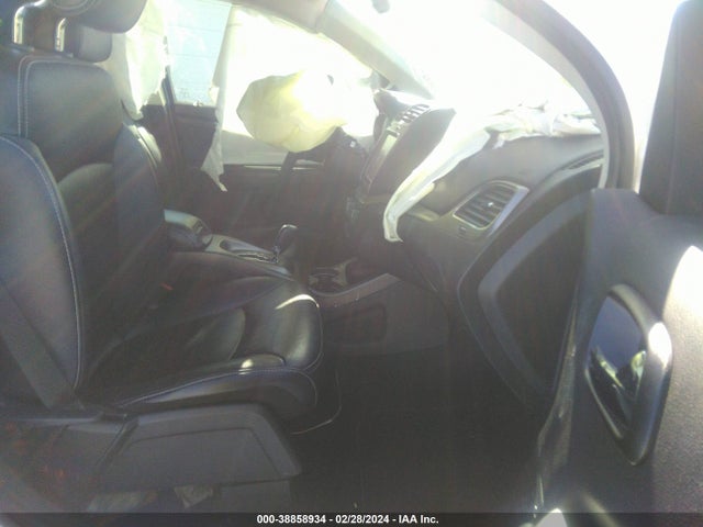 3C4PDDGG8KT708855 Dodge Journey Crossroad Awd