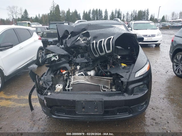 1C4PJLLB5JD606141 Jeep Cherokee Latitude Plus Fwd