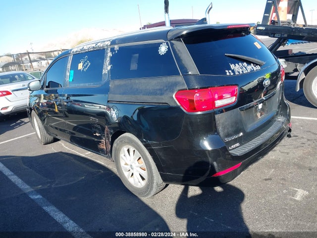 KIA SEDONA LX 2016 KNDMB5C1XG6142652 Image 3