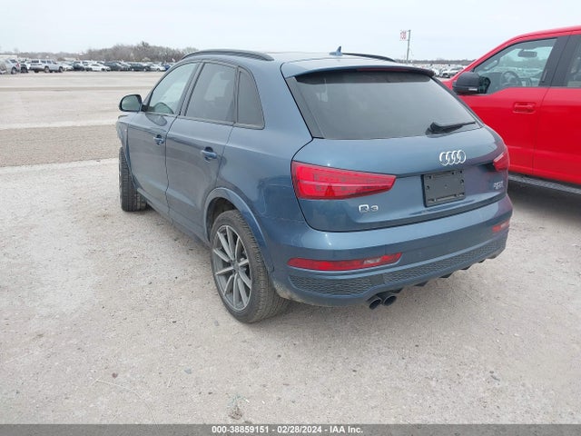 WA1JCCFS9JR011835 Audi Q3 2.0t Premium/2.0t Sport Premium
