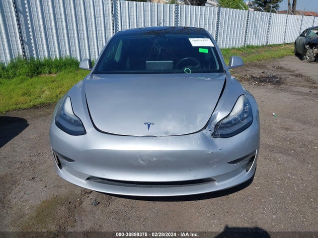5YJ3E1EA4JF061313 Tesla Model 3 Long Range/mid Range