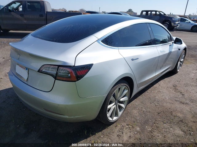 5YJ3E1EA4JF061313 Tesla Model 3 Long Range/mid Range
