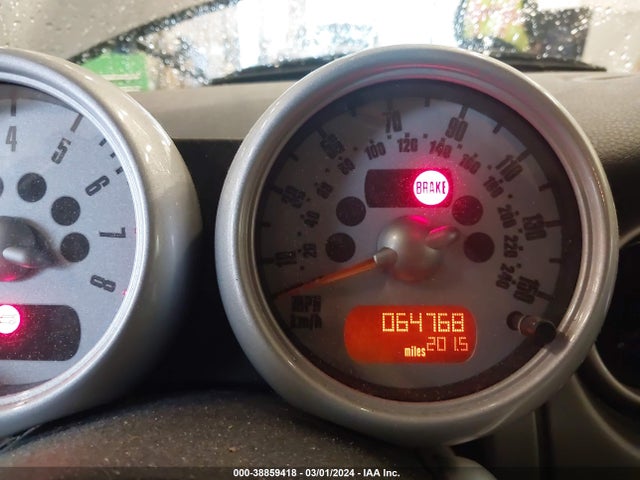 2003 MINI COOPER S WMWRE33403TD68626 Photo 6