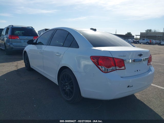 Chevrolet Cruze Ls Manual 2015 1G1PB5SH4F7270026 Image 3