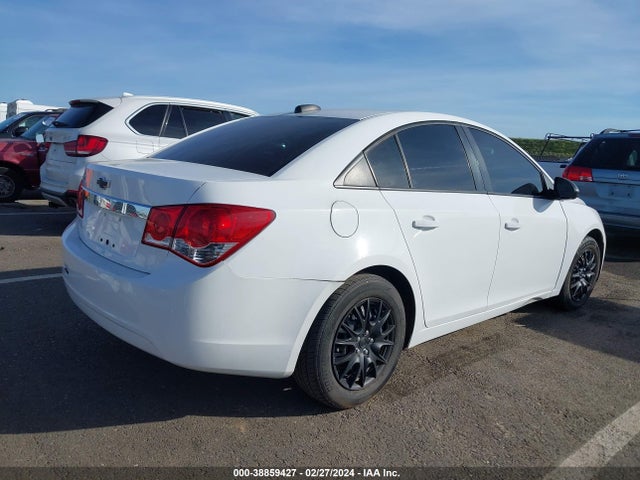 Chevrolet Cruze Ls Manual 2015 1G1PB5SH4F7270026 Image 4