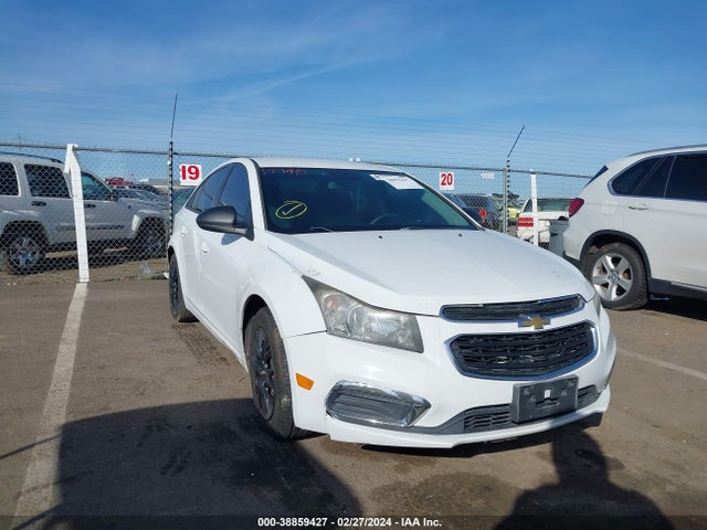 Chevrolet Cruze Ls Manual 2015 1G1PB5SH4F7270026 Image 6