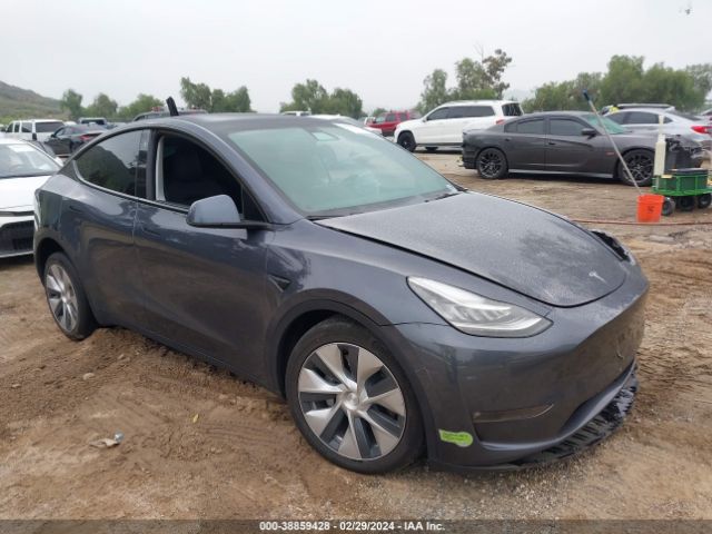 2022 Tesla Model Y Long Range Dual Motor All-wheel Drive მანქანა იყიდება აუქციონზე, vin: 7SAYGDEE2NF320880, აუქციონის ნომერი: 38859428