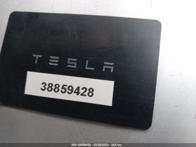 7SAYGDEE2NF320880 Tesla Model Y Long Range Dual Motor All-wheel Drive