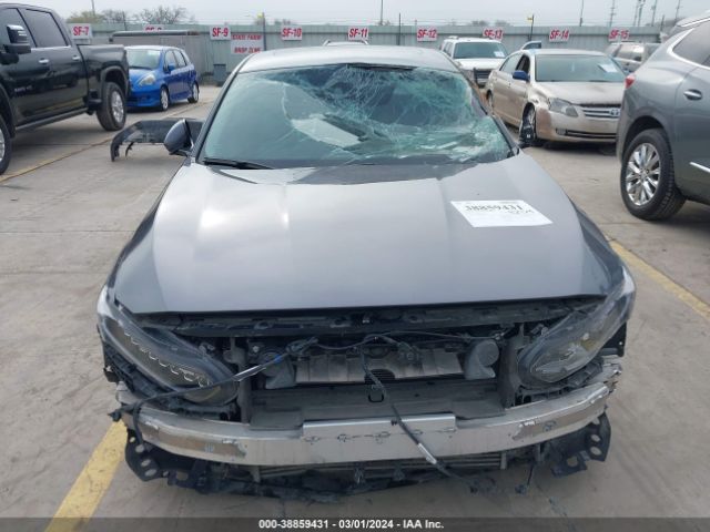 1HGCV2F98JA050030 Honda Accord Touring 2.0t