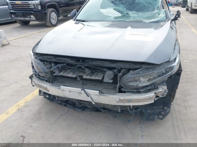 1HGCV2F98JA050030 Honda Accord Touring 2.0t