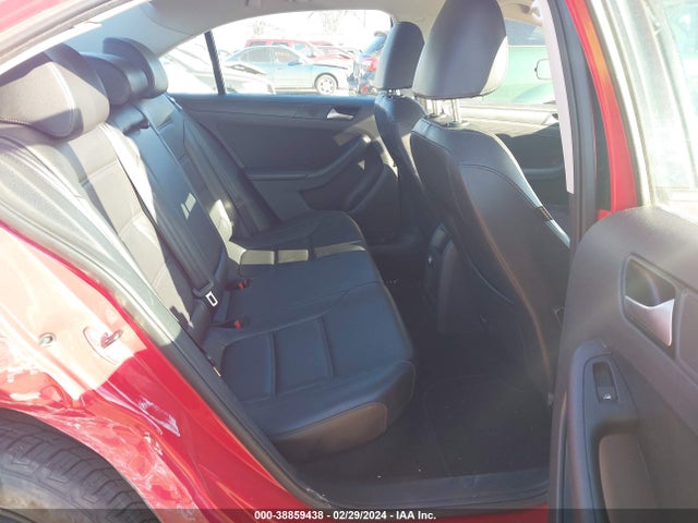 3VWD17AJ5EM211159 Volkswagen Jetta 1.8t Se