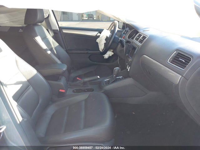3VWDB7AJ2HM398118 Volkswagen Jetta 1.4t Se
