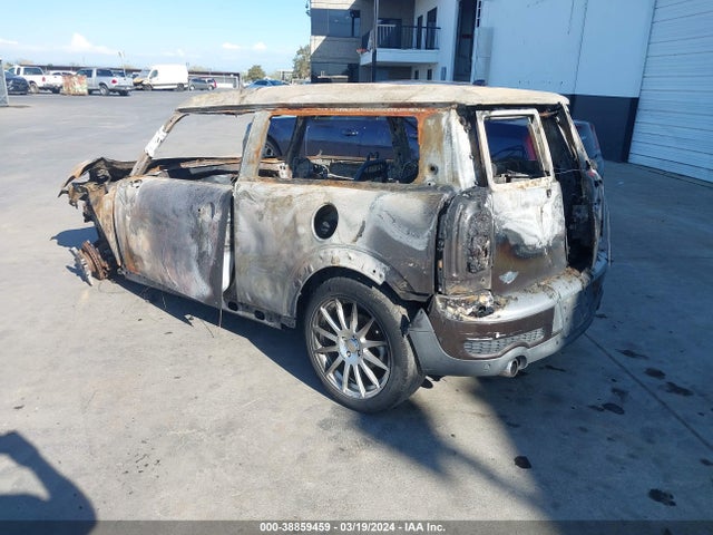 2008 MINI COOPER S CLUBMAN WMWMM33578TP87891 Photo 2