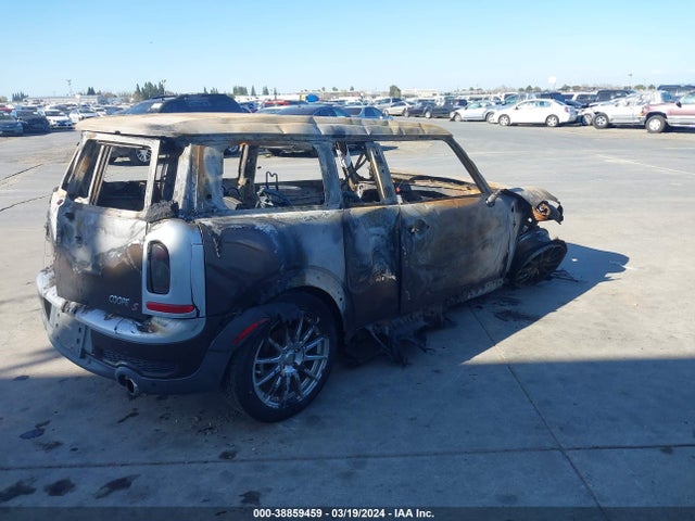 2008 MINI COOPER S CLUBMAN WMWMM33578TP87891 Photo 3