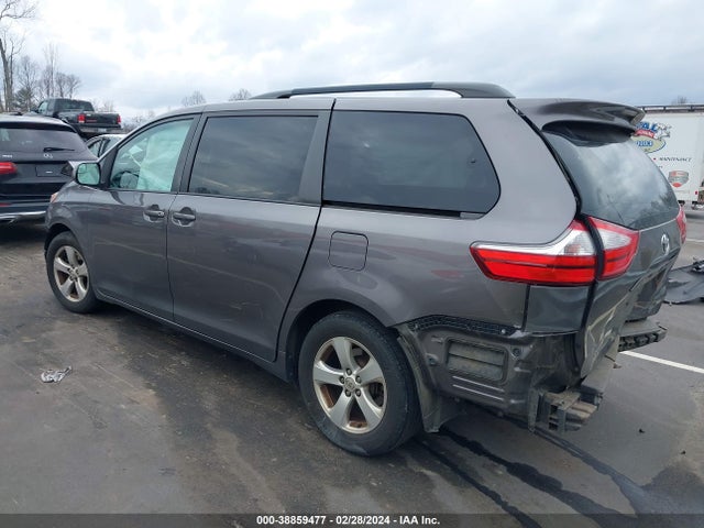 Toyota Sienna Le 8 Passenger 2015 5TDKK3DC7FS612551 Image 3