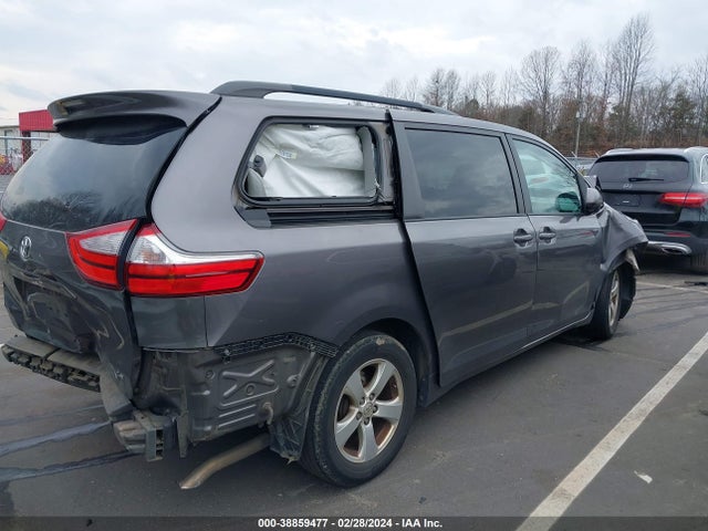 Toyota Sienna Le 8 Passenger 2015 5TDKK3DC7FS612551 Image 4