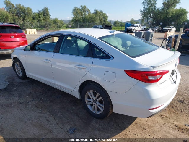 Hyundai SONATA SE 2015 5NPE24AF4FH015574 Image 3