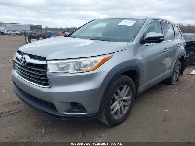 Toyota Highlander Le V6 2014 5TDBKRFH2ES012546 Image 2